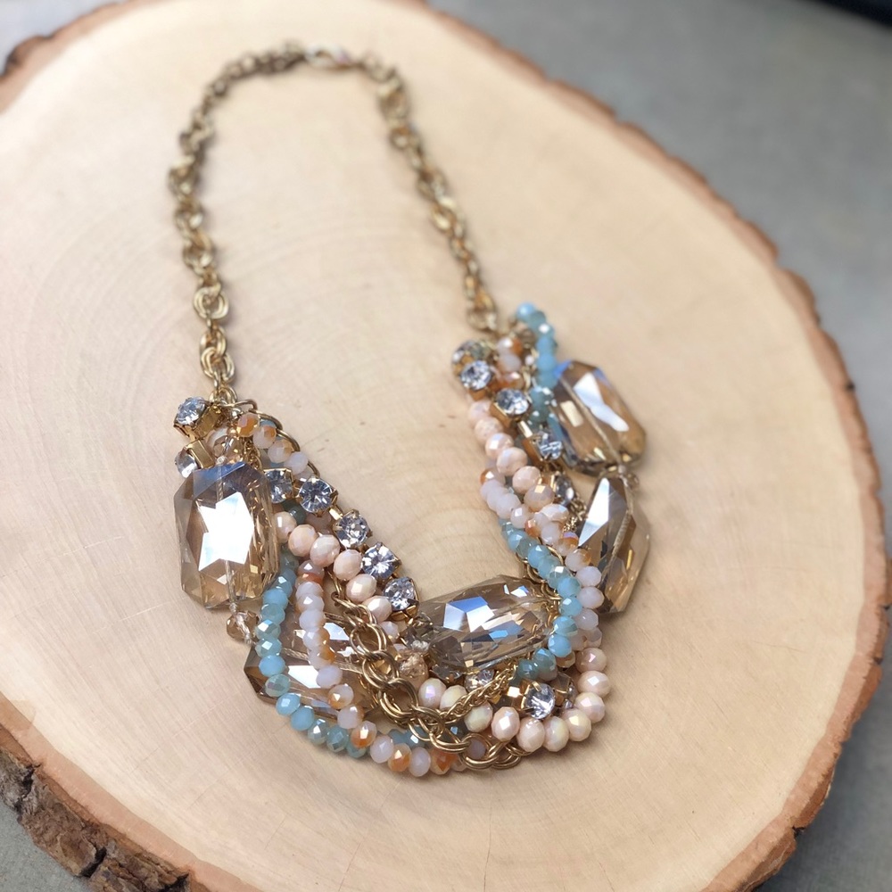Statement necklace